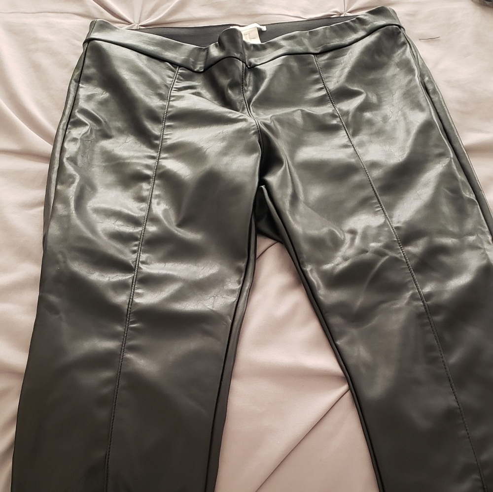 Faux leather leggings